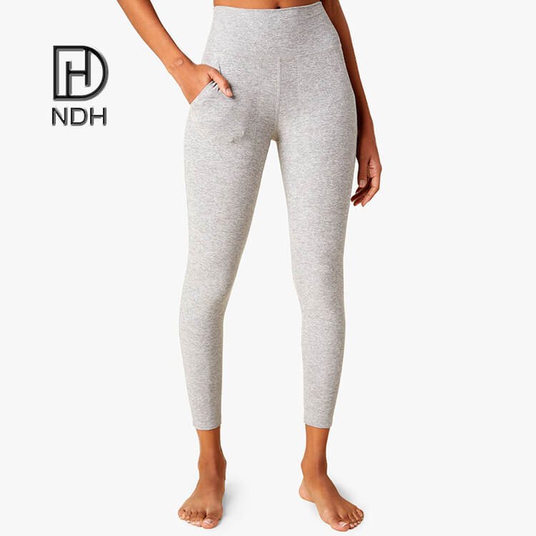 Four-Way Stretch Leggins with Pocket Hugged Sensation Lycra Leggings