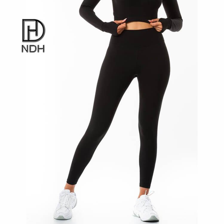 Woman Stretch Workout Light Weight Polyester Nylon Spandex Leggings
