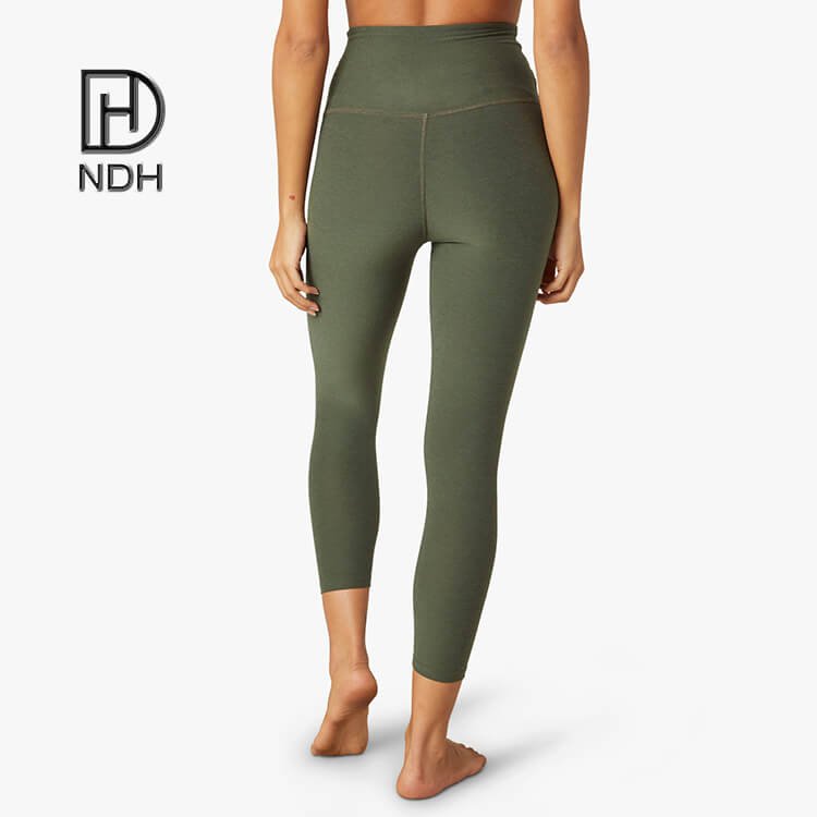 7:8 Length Sweat-Wicking Skin Tight Sustainable Fabric Yoga Leggings