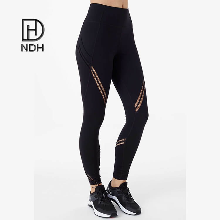 Black Lycra High Waisted Compression 4 Needle 6 Threads Full-Length Leggings