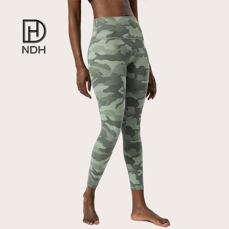 Camo Printed Recycled Moisture-Wicking Athletic Leggings with Inner Pockets