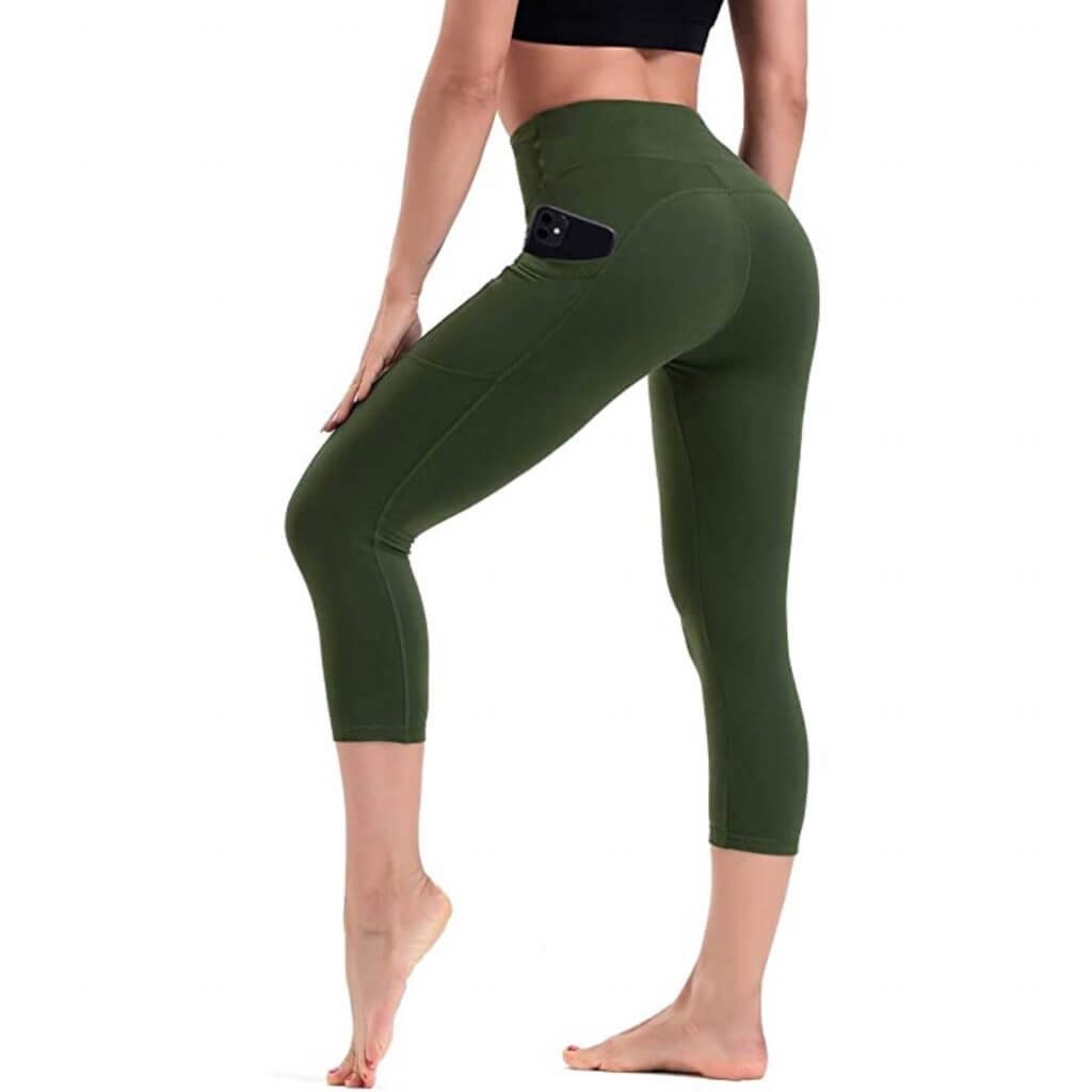 Flatlock Construction Moisture-Wicking Recycled Polyamide Capri Leggings with Pockets