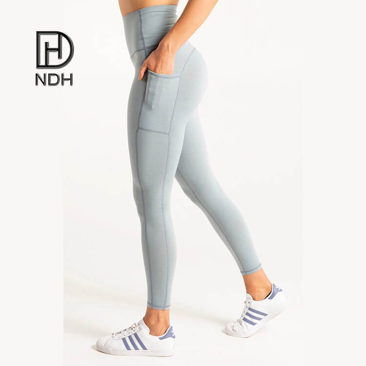 Flatlock Seams Sweat-Wicking Lightweight Skin Tight Buttery Soft Leggings with Pockets