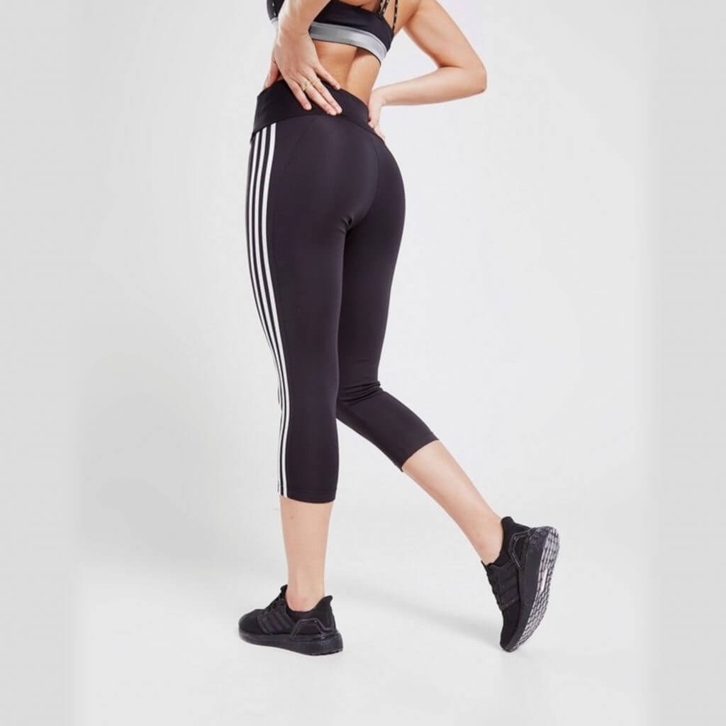 Hugged Sensation Ribbed High Waisted Recycled Polyester Capri Leggings