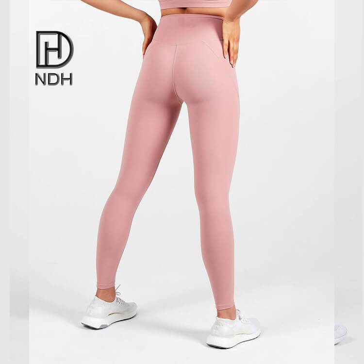 Interlock Seams Stretch Workout Full Length Shiny Nylon Workout Leggings