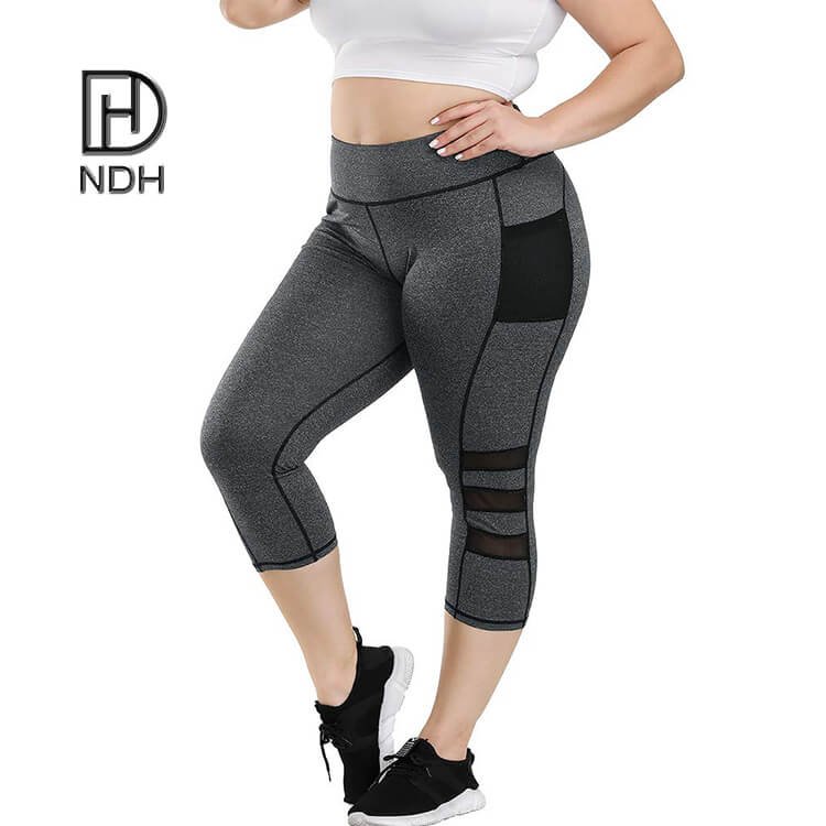 Moisture-Wicking Tummy Control Four-Way Stretch Capri Plus Size Leggings