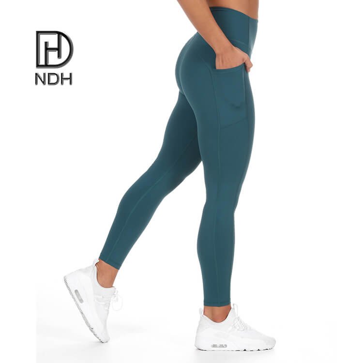 Flatlock Construction Buttery Soft Push Up 70% Polyester 30% Spandex Leggings with Pockets