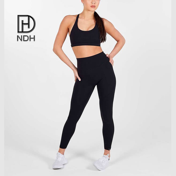 Four-Way Stretch Non-See Trough Athletic 70% Polyester 30% Spandex Leggings