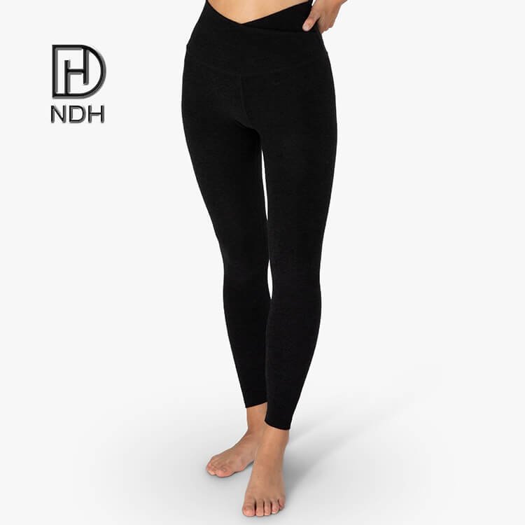 Interlock Seams Four-Way Stretch Skin Tight 90% Polyester 10% Spandex Leggings